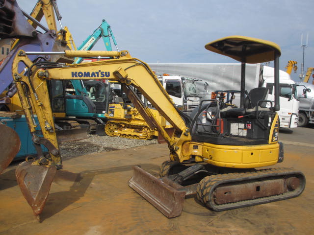 [画像]KOMATSU(コマツ)　PC27MR-2　ミニショベル　2005年